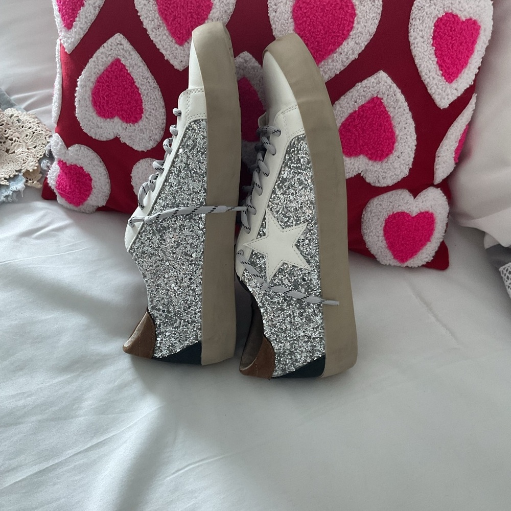 Shu Shop Silver Glitter Women's Sneakers Sz 7.5” $30